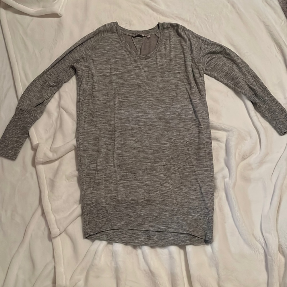 Soft Grey Athleta top/dress with quarter length sleeves